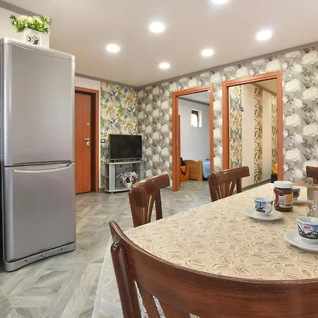 Awesome Apartment In Mascali